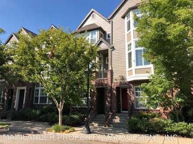 Main picture of 209 Evergreen Rd