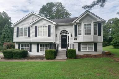 Main picture of 707 Westbury Ln