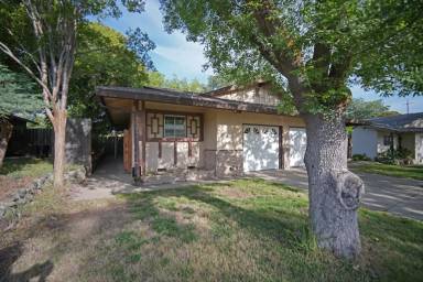 Main picture of 6210 Westwood Dr