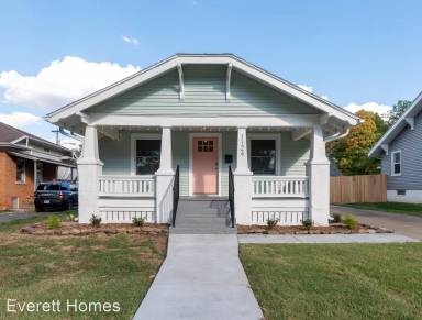 Main picture of 1120 S Roanoke Ave