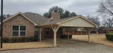Main picture of 2885 Inniswood Cir