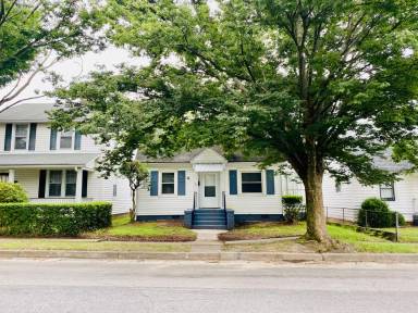 Main picture of 703 N 32nd St