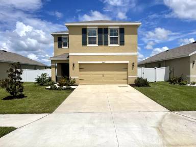 Main picture of 5104 Wedgeleaf Way