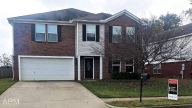 Main picture of 209 Millbury Ct