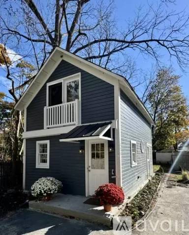 Main picture of 124 Church St