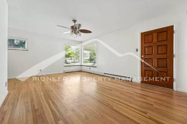 Main picture of 4500 E Utah Pl
