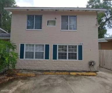 Main picture of 914 SW 8th Ln