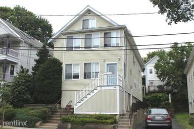 Main picture of 46 Moulton Rd