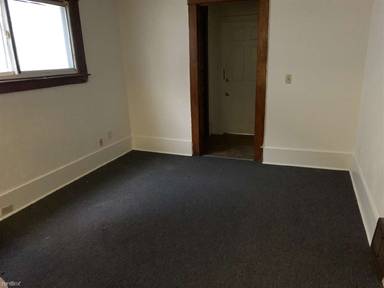 Main picture of 1614 S Washington Ave