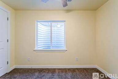 Main picture of 1704 E Tumwater Ln