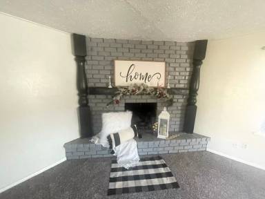 Main picture of 2909 Shirley Ln