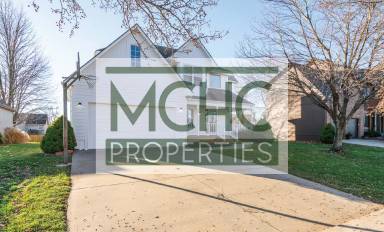 Main picture of 8429 W 156th St