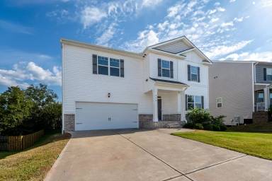 Main picture of 552 Post Oak Ln