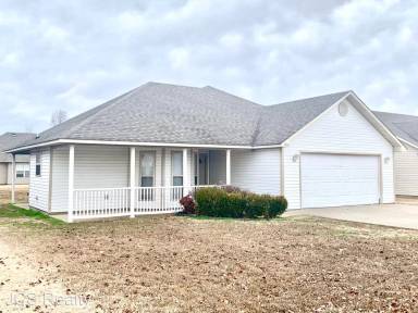 Main picture of 3900 Keely Dr