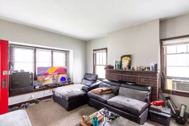 Main picture of 101 S College Ave