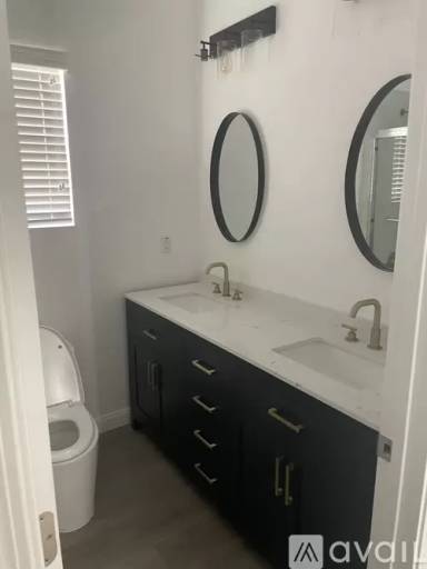 Main picture of 1007 Court St
