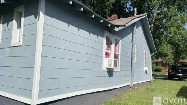 Main picture of 4029 Walnut Ave SW