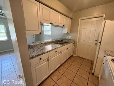 Main picture of 1720 Palmetto St