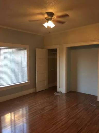Main picture of 4266 Melrose Ave