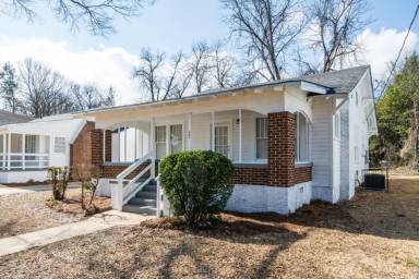 Main picture of 904 35th Ave