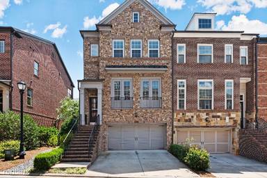 Main picture of 1633 Canopy Chase NE