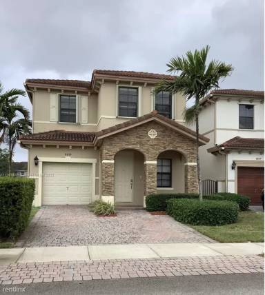 Main picture of 8879 SW 227th Ter