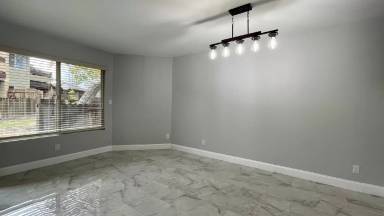 Main picture of 425 E Rice Ranch Rd