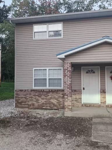 Main picture of 319 Harold St