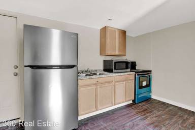 Main picture of 110 E Market St