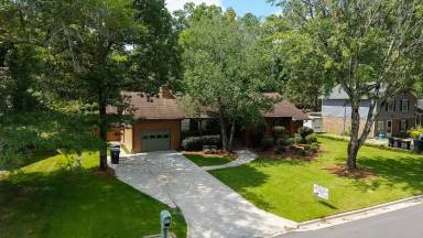 Main picture of 127 Leafmore Rd SW