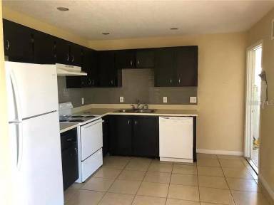 Main picture of 330 Colonade Ct