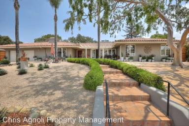 Main picture of 2434 Santa Barbara St