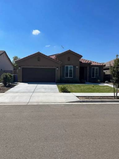 Main picture of 785 Strada St