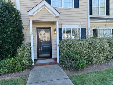 Main picture of 3980 Village Park Ct