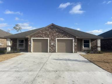 Main picture of 1102 Zora Dr