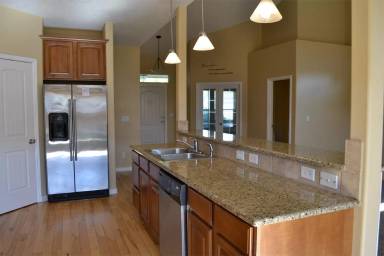 Main picture of 452 Southwell Ave