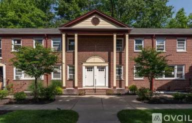 Main picture of 658 Valley Rd