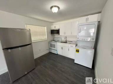 Main picture of 1828 NW 45th St