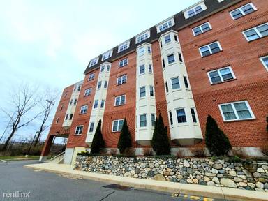 Main picture of 120 Wyllis Ave