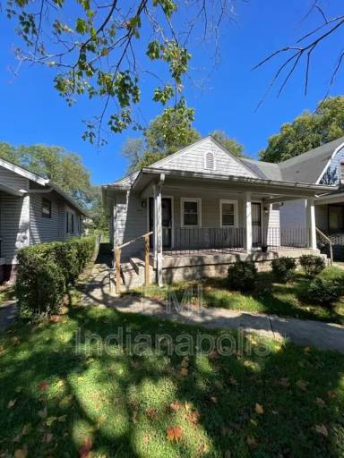 Main picture of 1020 W 34th St