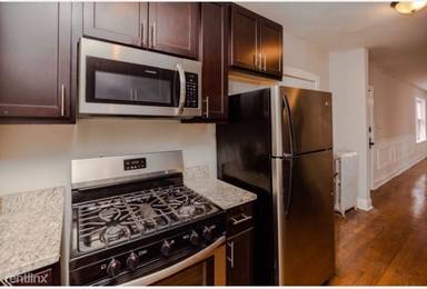 Main picture of 3607 S King Dr