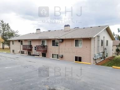 Main picture of Skyview Estates