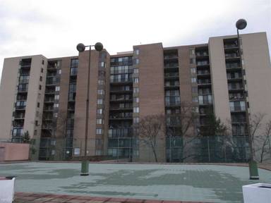 Main picture of Racquet Club Condominium
