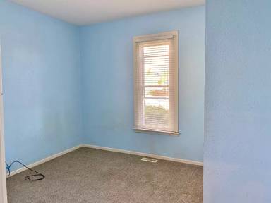 Main picture of 331 S Hill Ave