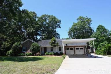 Main picture of 1265 Penny Cir