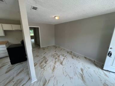 Main picture of 4124 Kernack St