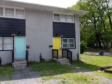 Main picture of 2405 Julia Ave