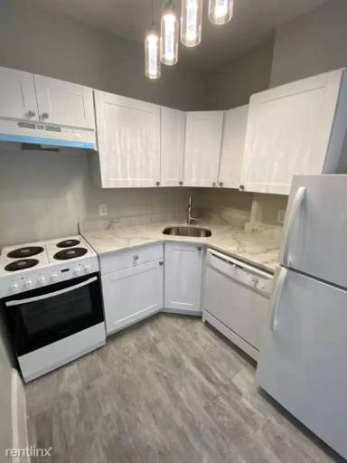 Main picture of 1082 Commonwealth Ave