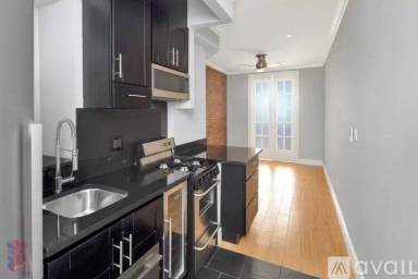 Main picture of 208 E 25th St