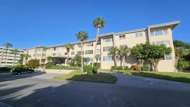 Main picture of 55 Harbor View Ln